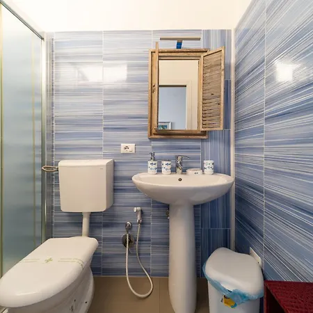 Sea Garden - Bed & Breakfast 2*