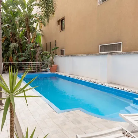 Sea Garden - Bed & Breakfast 2*